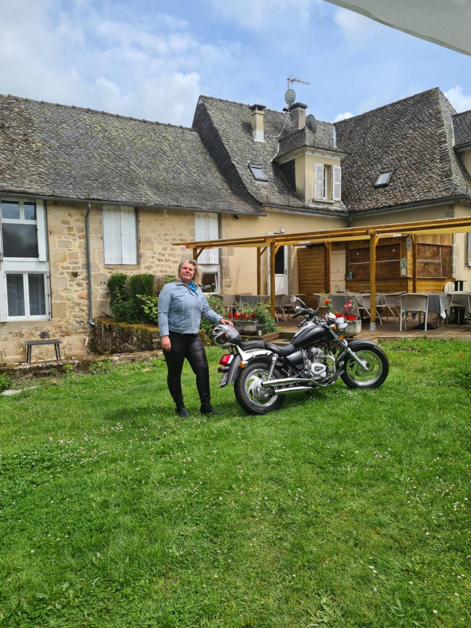 Hotel Saint Julien Aux Bois Eksteriør bilde